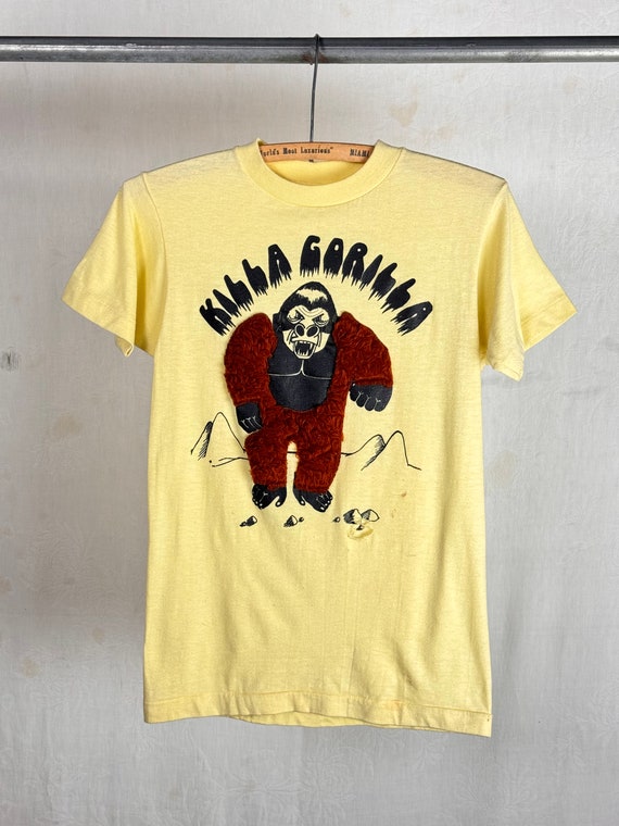 Vintage 1970s Killa Gorilla Fuzzy Novelty T Shirt