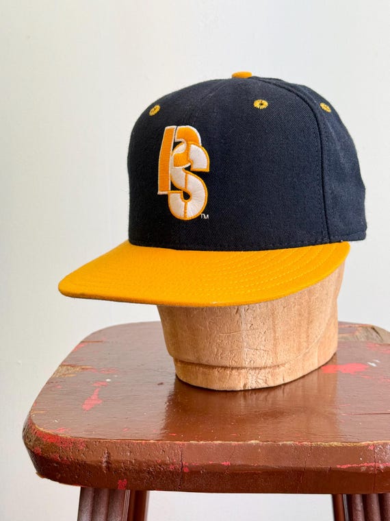 Vintage 1990s Pittsburgh Steelers NFL New Era Pro Fitted Wool Ball Cap