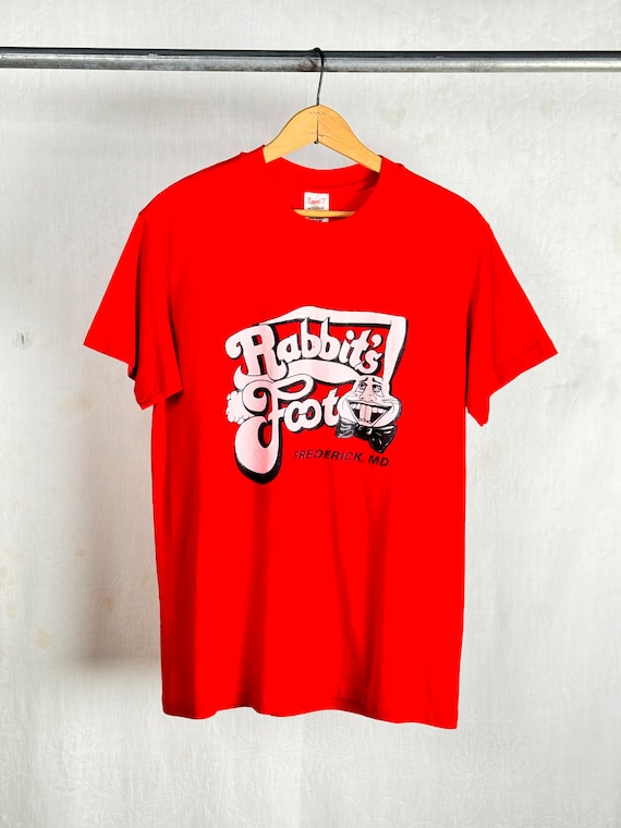 Vintage 1980s Rabbit’s Foot Bar Graphic T Shirt
