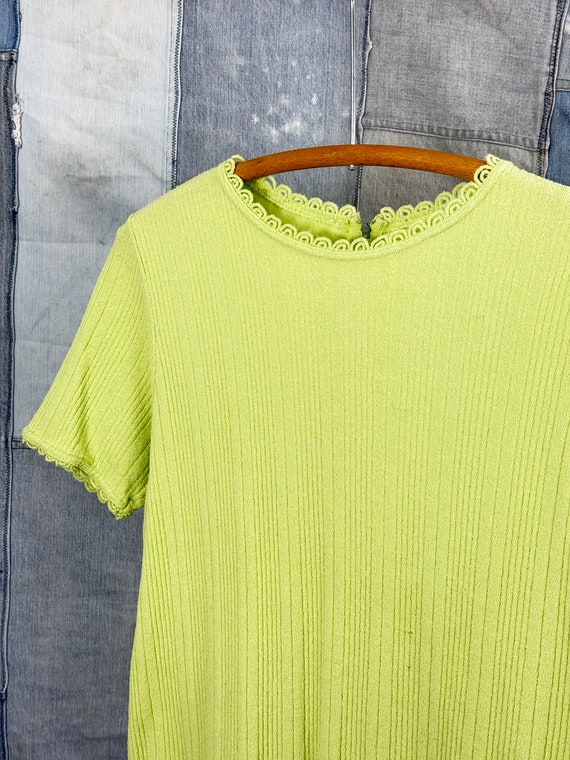 Vintage 1960s Scalloped Lace Trim Polyester Knit Top