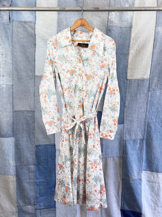 Vintage 1970s Polyester Floral Shirtdress w Tie Belt