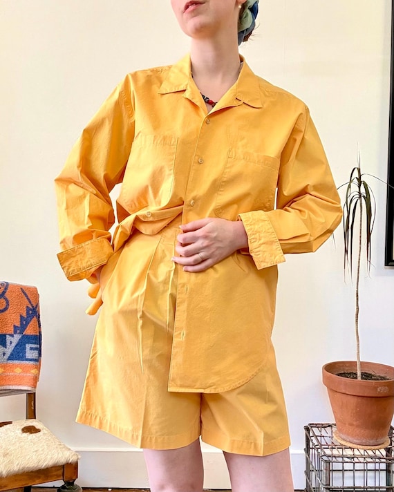 Vintage 1980s Banana Republic Mill Valley Loop Collar Shirt | medium