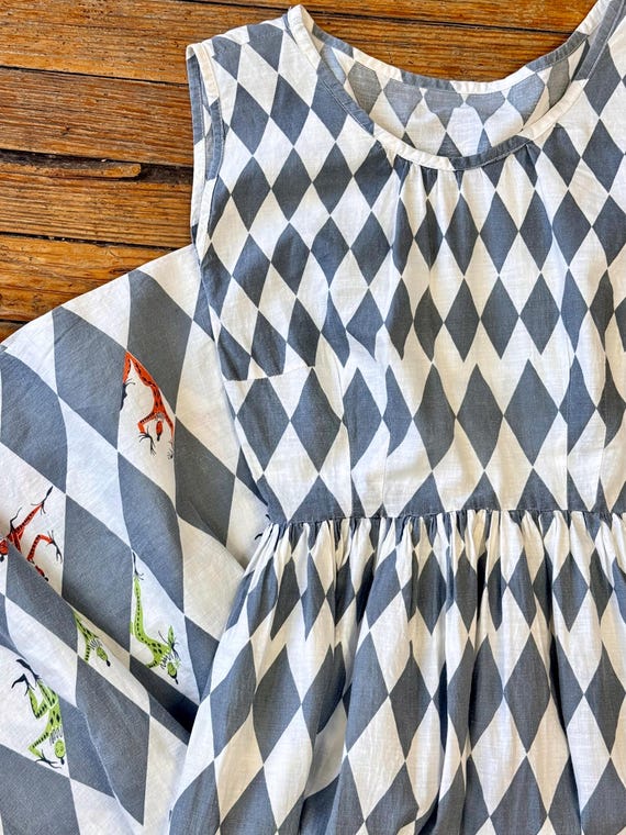 Vintage 1950s Harlequin Jester Novelty Border Print Dress | xxsmall