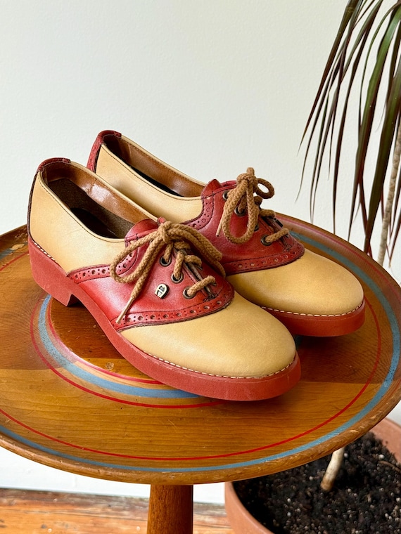 Vintage Deadstock 1970s Etienne Aigner Leather Saddle Shoes | womens 6 B
