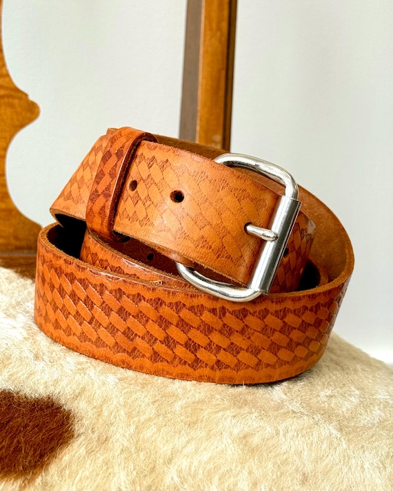 Vintage 1970s Embossed Basketweave Western Leather Belt | 36 38 40 42 44