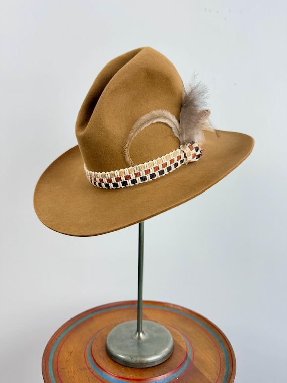 Vintage 1970s Bailey New West Feather Crochet Band Felt Cowboy Hat 7 3/8