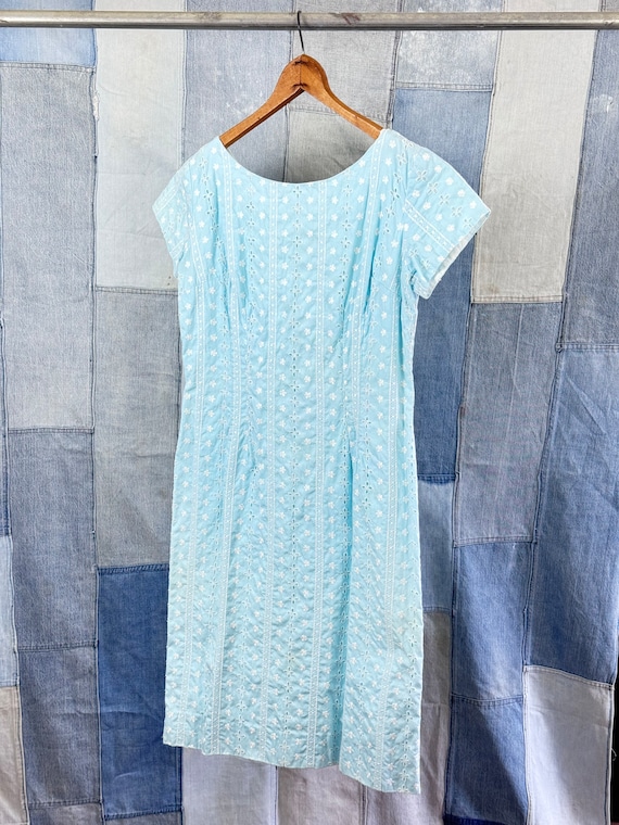 1960s Cotton Eyelet Lace Shift Dress