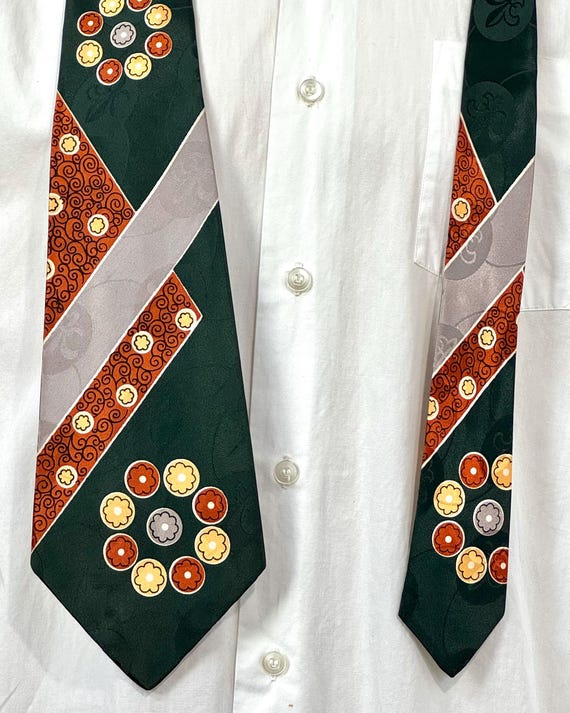 Vintage 1940s 50s Carnival Deco Fleur de Lis Brocade Satin Printed Necktie