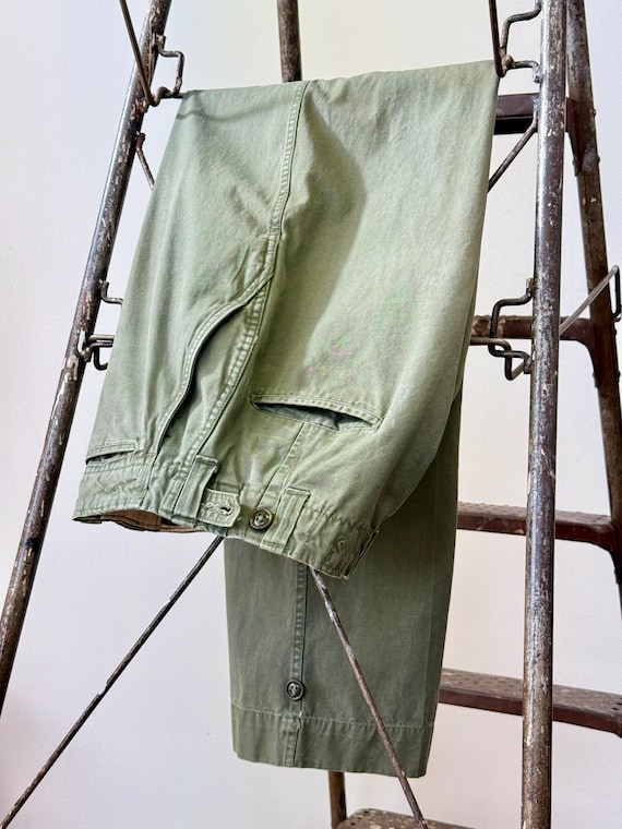 Vintage WWII 1940s M-43 OD Cotton Field Trousers | 30 x 33