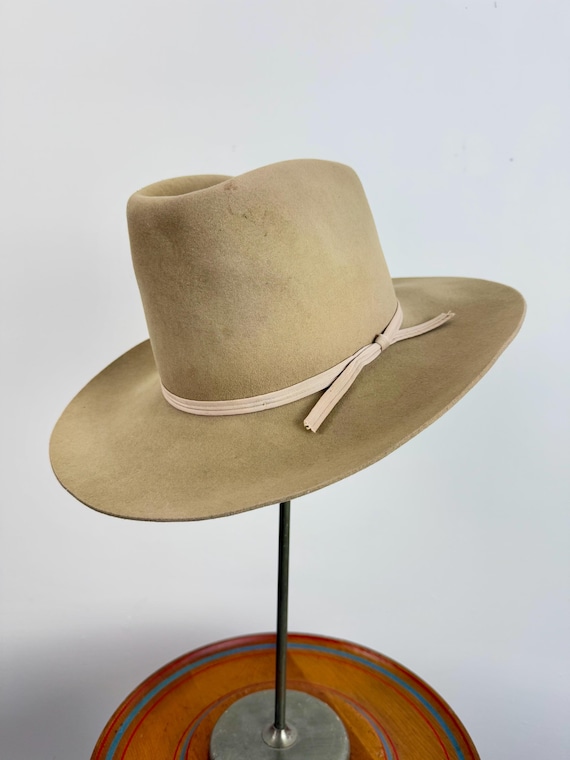 Vintage 1970s Distressed Dynafelt Water Repellent Rancher Cowboy Hat 7 1/4