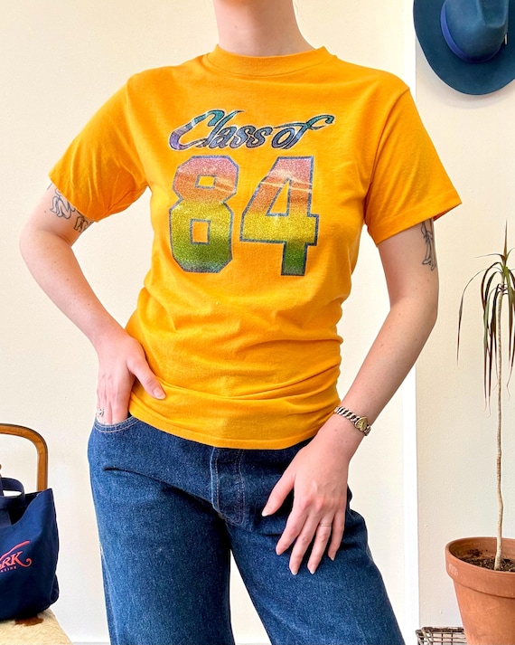 Vintage 1980s Class of 84 Glitter Heat Press Graphic T Shirt | small medium