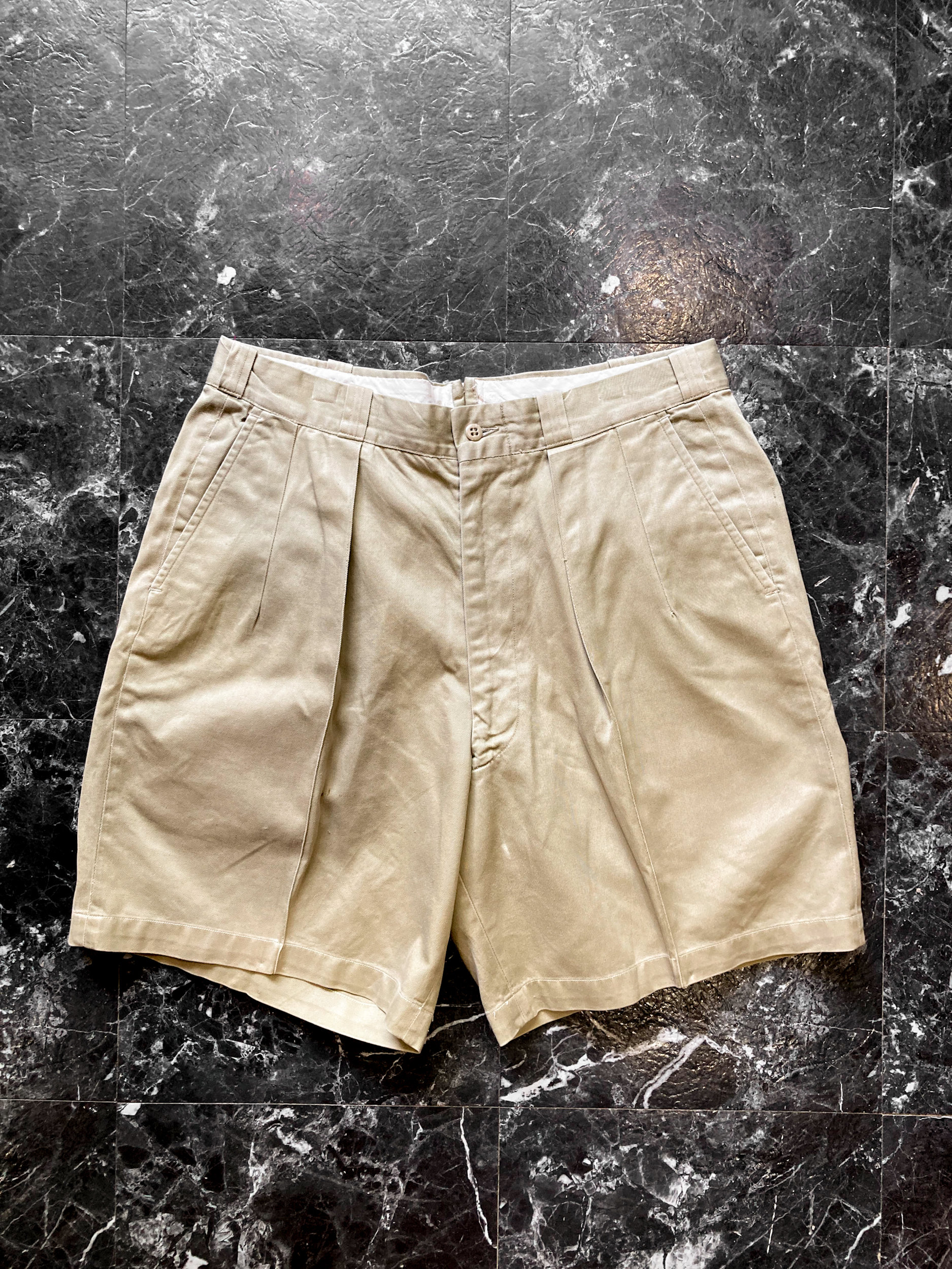 Men's khaki hotsell shorts sale