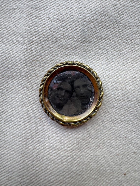 Antique Victorian Sweetheart Portrait Photo Brooch Jewelry