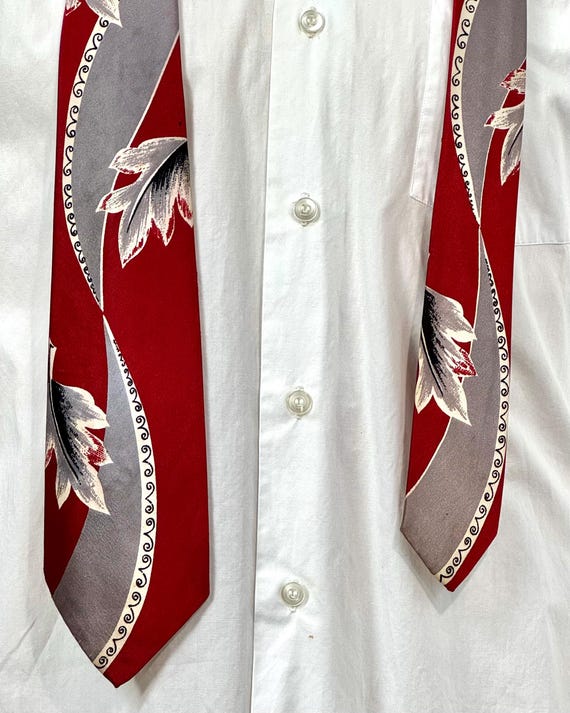 Vintage 1940s Falling Leaves Midcentury Acetate Satin Printed Necktie Pilgrim