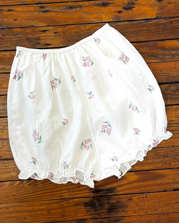Vintage 1950s White Cotton Pink Floral Ruffle Bloomers