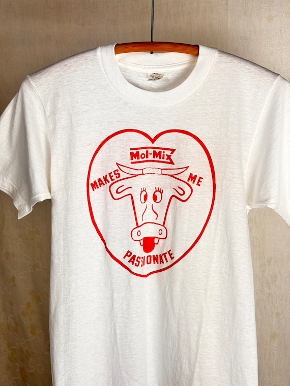 Vintage 1970s Cow Humor Mol Mix Graphic T Shirt