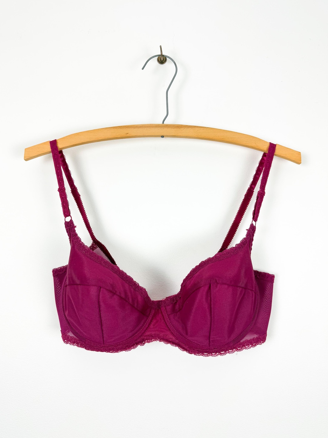Vintage 1960s Magenta Lace Nylon Balconette Bra Hollywood