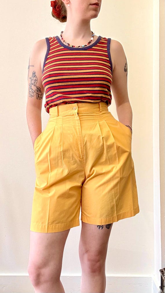 Vintage 1980s Banana Republic Mill Valley Pleated Shorts | xsmall