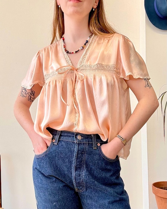 Vintage 1940s Silk Satin Pink Lace Bed Jacket Swing Blouse