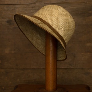 Straw Cloche / 20s 30s Hat / Vintage Straw Hat / Antique Headwear / Brown Trim immagine 5