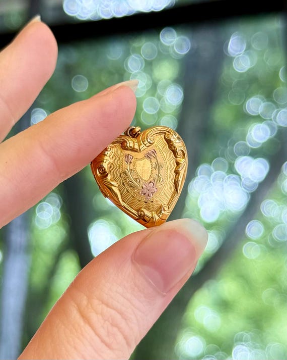 Vintage 1940s Horseshoe 12k Gold Filled Repousse Heart Locket Pendant
