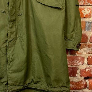 Vintage 1952 M-1951 Fistail Parka Hooded Shell US Military image 8