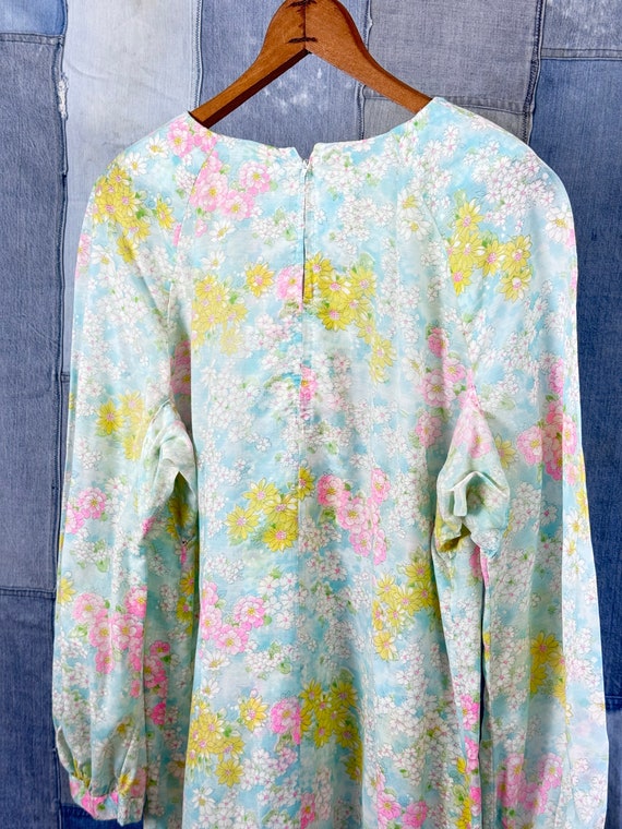 1960s Floral Chiffon Long Sleeve Shift Dress - image 5