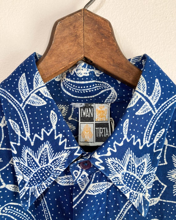 1970s Iwan Tirta Batik Button Up Shirt - image 4