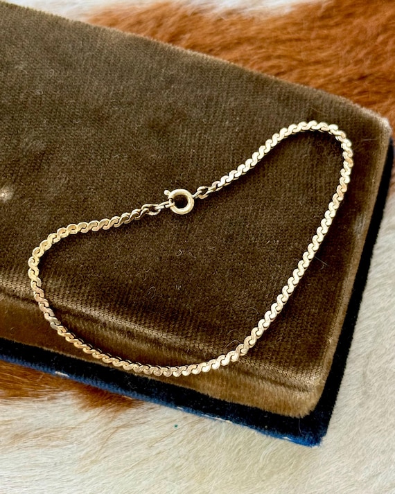 Vintage Gold Filled Serpentine Dainty Chain Bracelet
