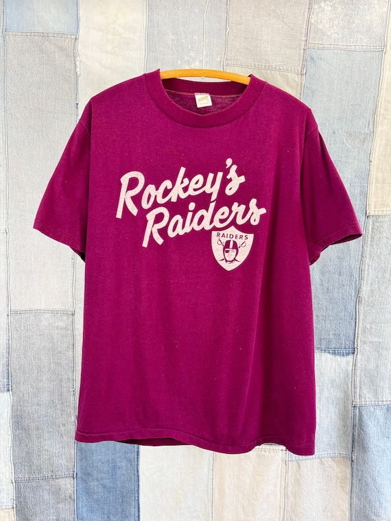 Vintage 1980s Rockey’s Raiders Football Graphic T Shirt