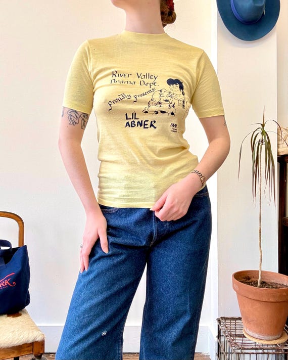 Vintage 1970s Lil Amber Comic Drama Club Graphic T Shirt | xsmall small