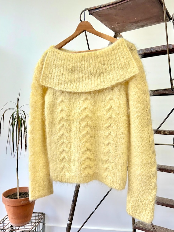 Vintage 1960s Bib Collar Mohair Wool Hand Knit Cable Knit Sweater | small medium