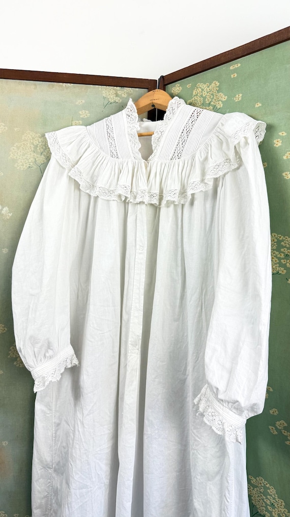 Antique Victorian White Ruffle Lace Bishop Sleeve Long Dress | medium