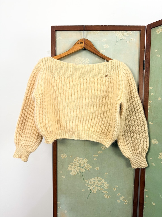 Vintage 1960s Wool Boatneck Cropped Pullover Sweater | small