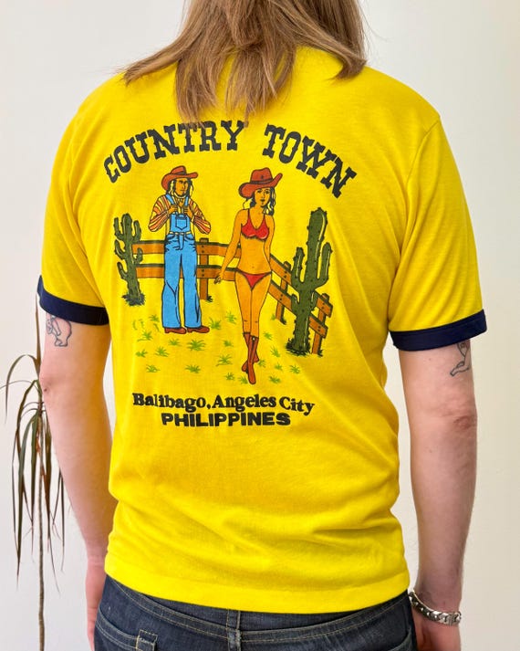 Vintage 1970s Philippines Country Town Cowboy Western Graphic T Shirt | xlarge