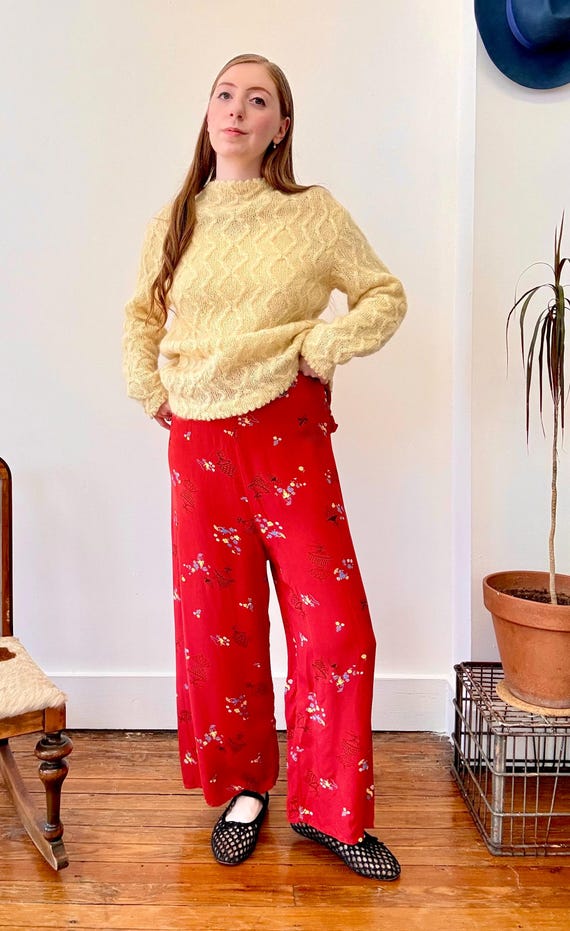 Vintage 1950s Paper Lantern Garden Novelty Print Rayon Pajama Pants | medium