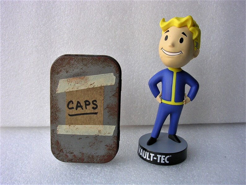 Fallout 4 76 Nuka Cola Cap Stash with 5 Caps Classic Red