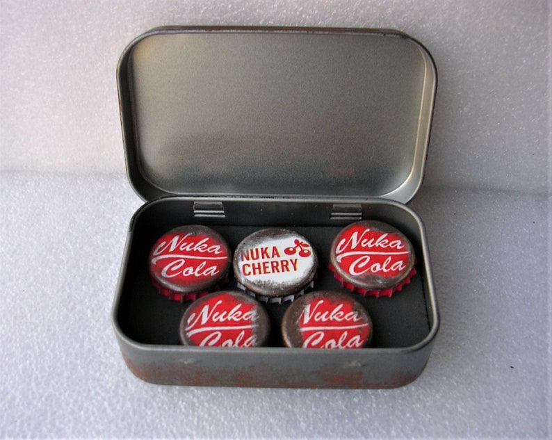 Fallout 4 76 Nuka Cola Cap Stash with 5 Caps Classic Red