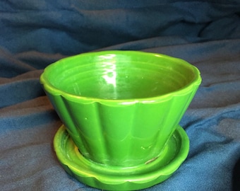 Shawnee Vintage Small Green Flower Pot Number 463