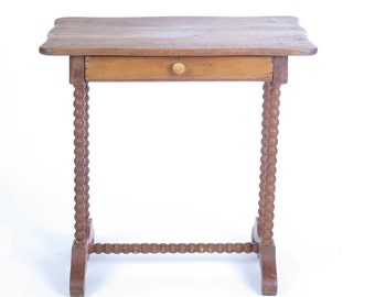 vintage small table side stand 1 drawer barley twist legs wooden scalloped top - Small Antique Side Tables vintage small table side stand 1 drawer barley twist legs wooden scalloped top - Small Antique Side Tables