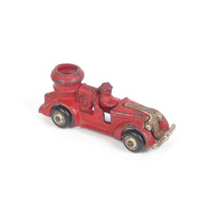 Jouet vintage d&#39;autopompe de camion de pompier en fonte d&#39;arcade