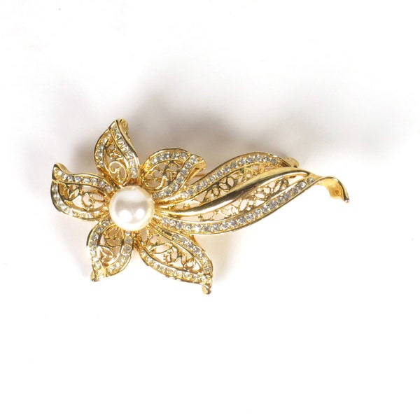 Vintage Rhinestone Brooch Gold Tone Floral Faux Pearl Filigree Lindenwold GE Wlind