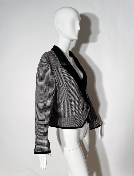 Louis Feraud Plaid Cropped Blazer - image 3