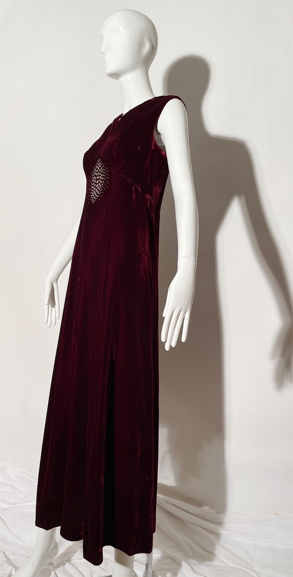 1930s Velvet and Rhinestone Gown - image 7