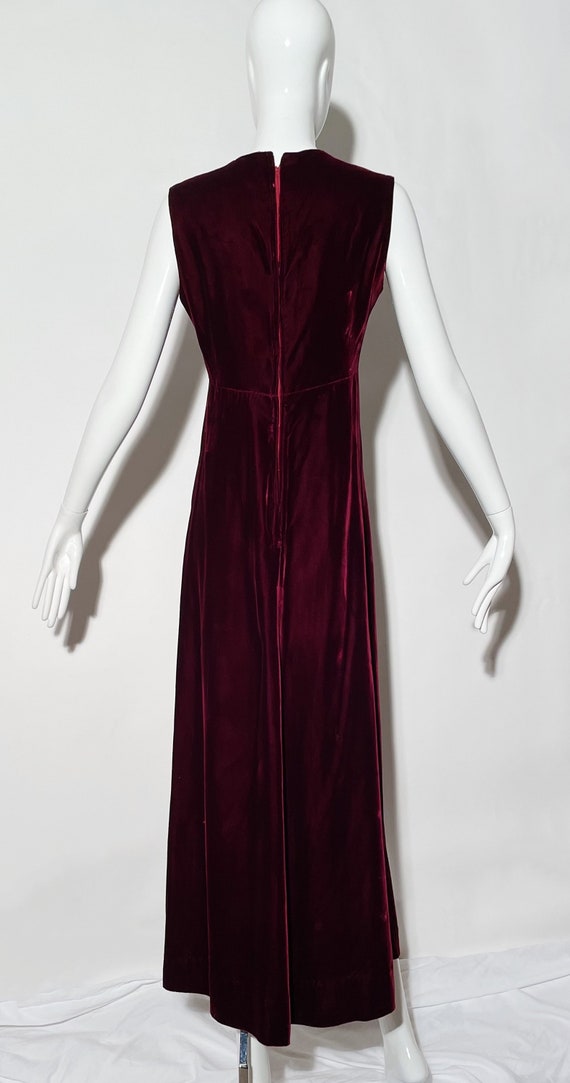 1930s Velvet and Rhinestone Gown - image 2