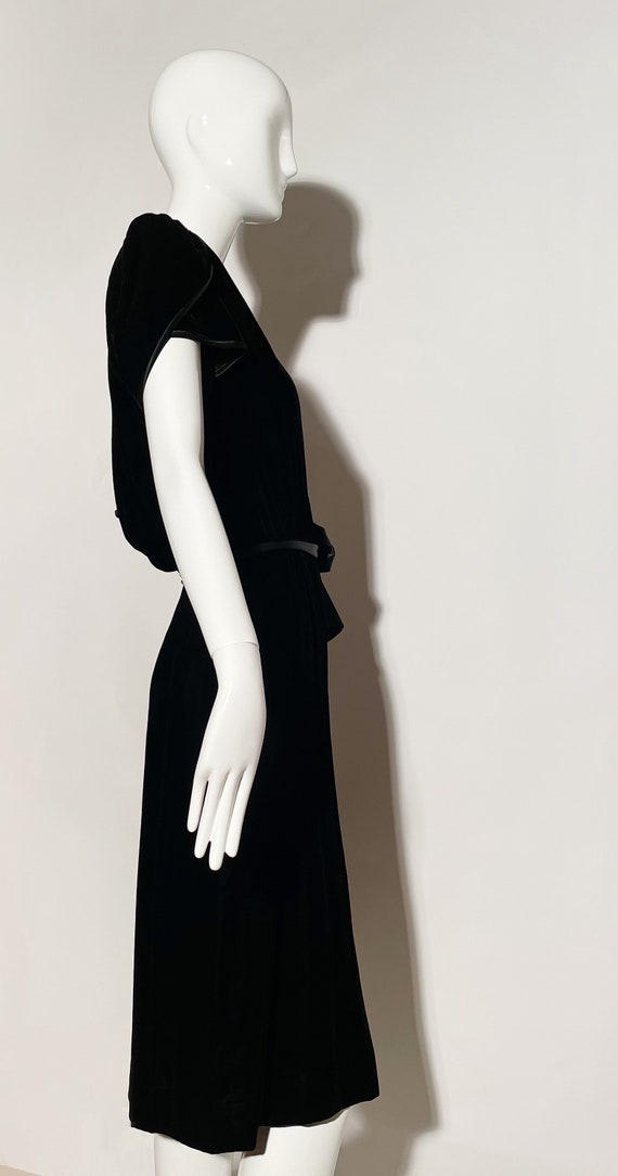 Albert Nipon Velvet Bow Dress - image 2