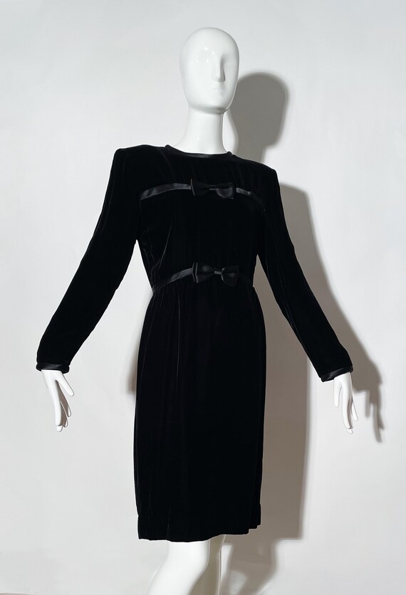 Albert Nipon Velvet Bow Dress - image 4