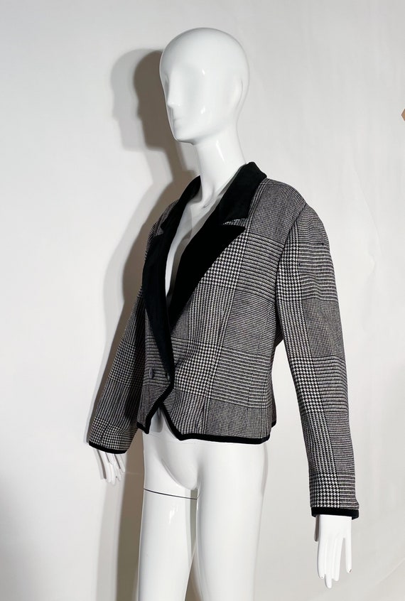 Louis Feraud Plaid Cropped Blazer - image 5