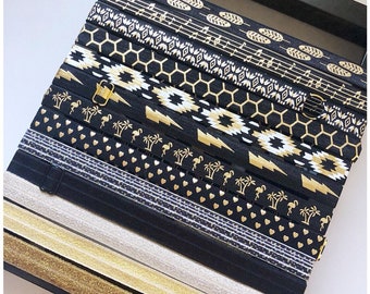Banda de planificador ajustable, también marcapáginas, cuaderno o banda para tableta. Elija su estampado de lámina negra y dorada o elástico sólido o brillante FOE.