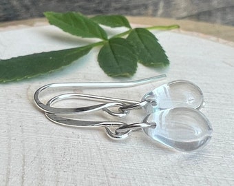 Crystal Clear glass teardrop earrings • Raindrop earrings • Wedding Jewelry • Pure Titanium or Sterling Silver earrings • Clear jewelry